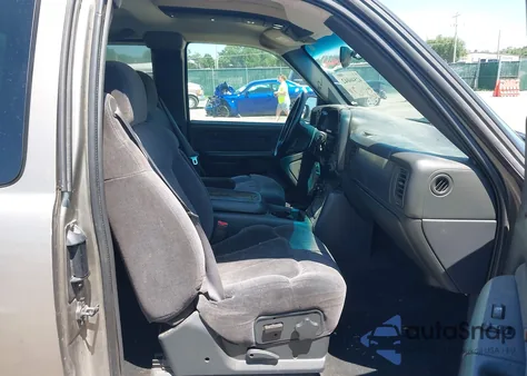 2002 Chevrolet Silverado 1500 Ls из США, поврежденный, VIN 2GCEK19T721243055